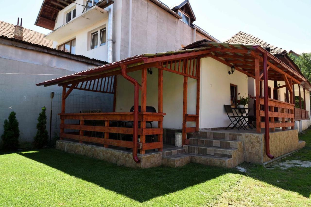 Casa Optim Hotel Călimăneşti Kültér fotó